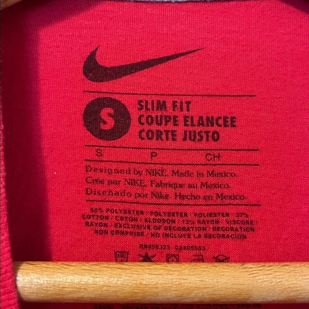 NIKE Boston Red Sox MLB Baseball Women’s Small Slim Fit Short Sleeve Graphic Tee - Picture 5 of 6